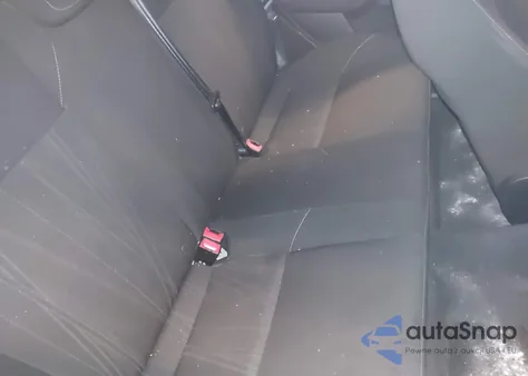 2016 Ford Focus S z USA, uszkodzony, nr VIN 1FADP3E24GL311082